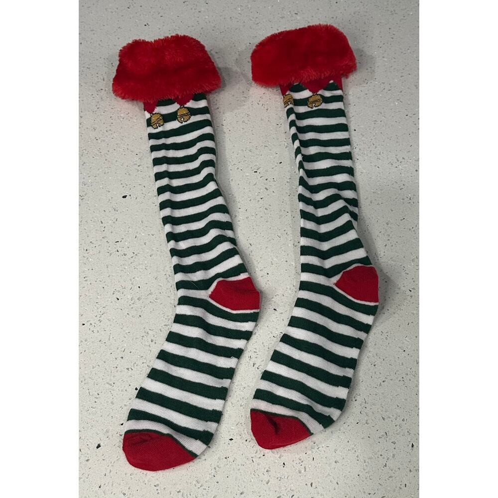 WOMENS ELF SOCKS KNEE HIGH JINGLE BELL CANDY CANE STRIPE RED FAUX FUR TRIM NEW
